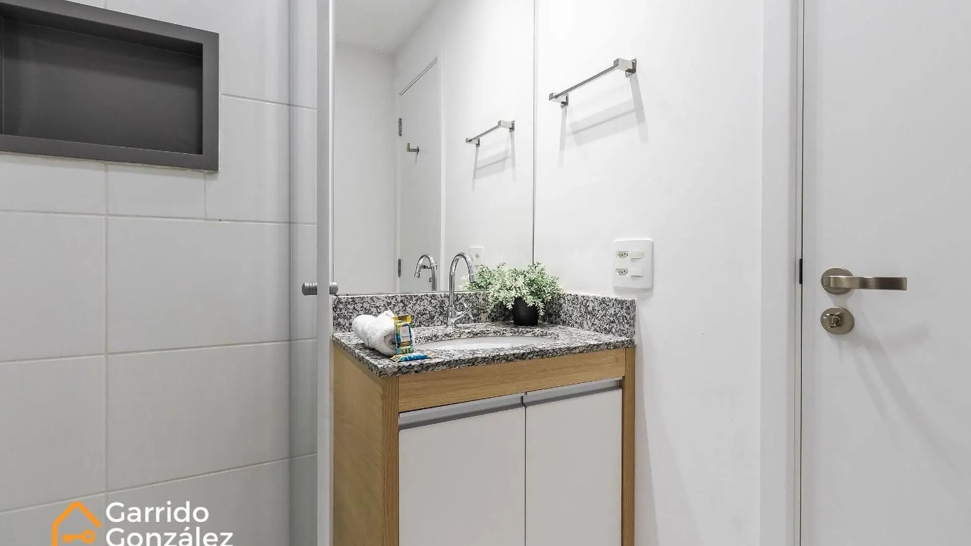 Charmoso Studio No Bras Com Piscina - Metro Bras San Paolo 0*,  Brasile